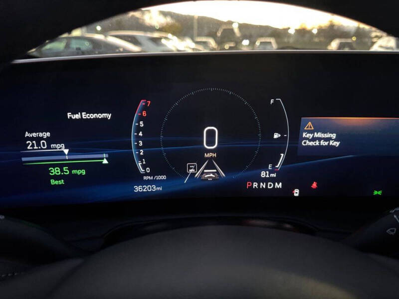 2025 Cadillac XT4 Premium Luxury