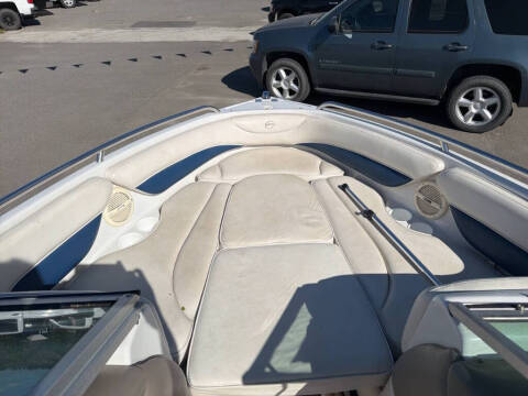 2004 Crownline 202BR
