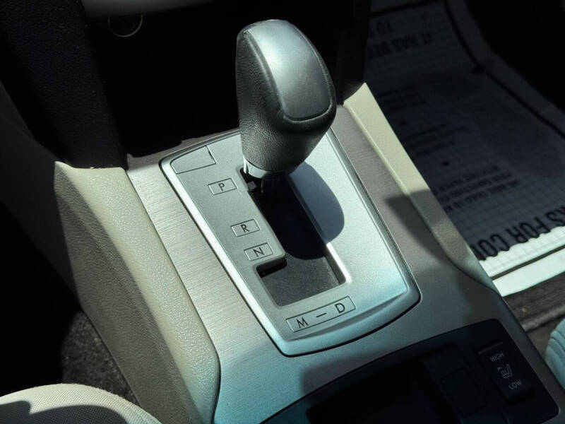 2013 Subaru Legacy 2.5i Premium