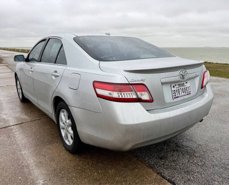 2010 Toyota Camry LE
