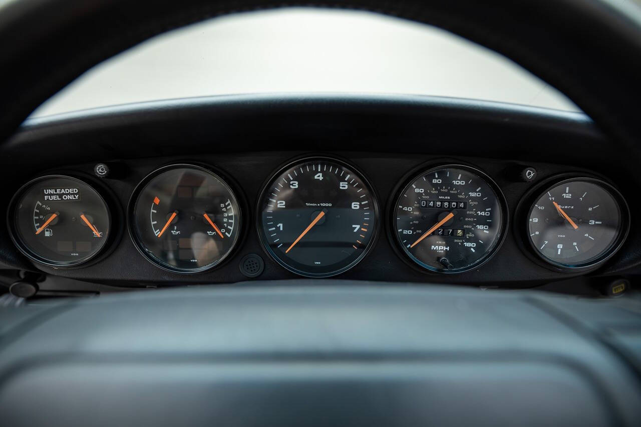 1990 Porsche 911 143