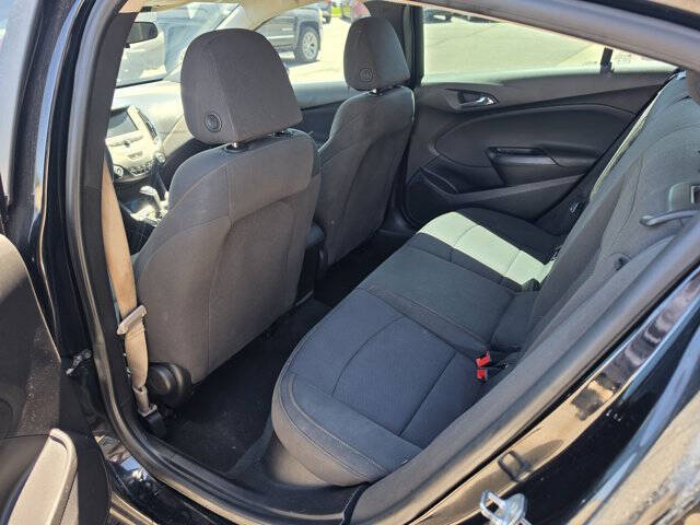 2017 Chevrolet Cruze LS Auto