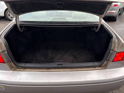 2001 Toyota Camry LE