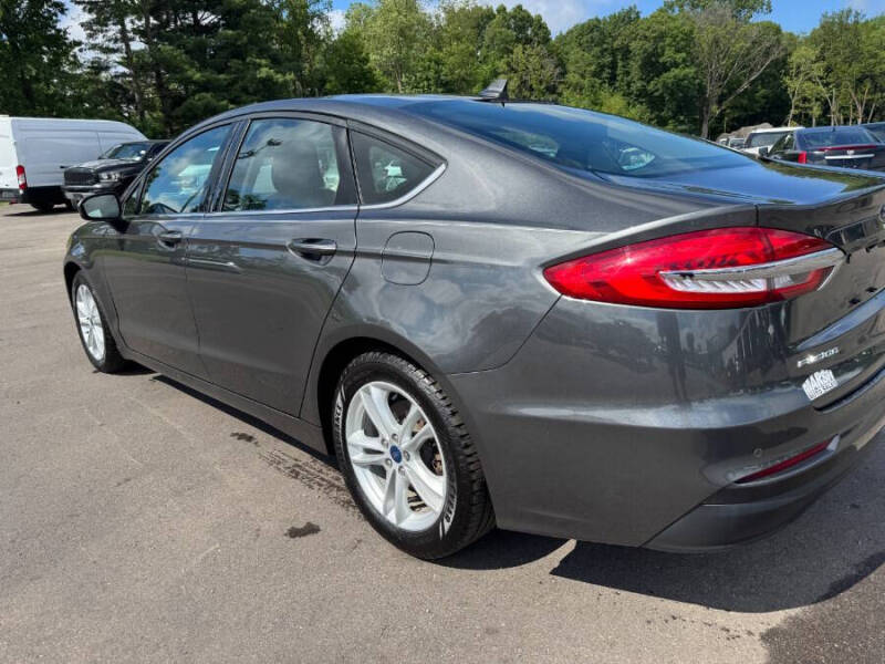 2019 Ford Fusion SE
