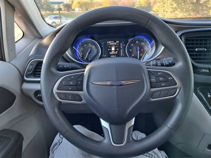 2017 Chrysler Pacifica Touring