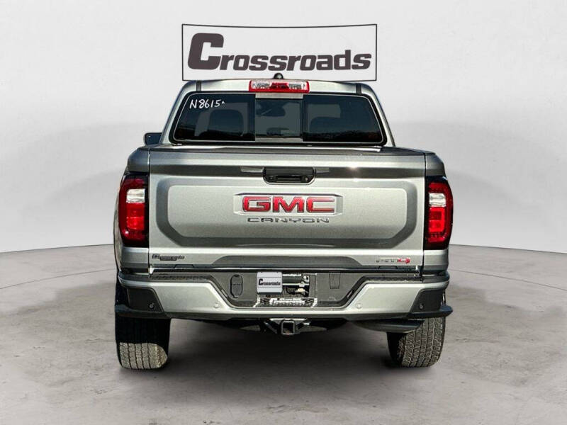 2024 GMC Canyon AT4