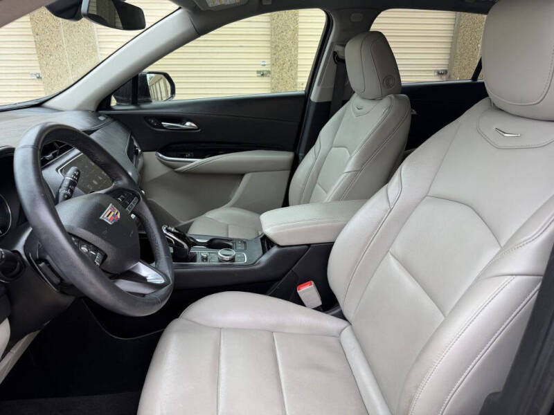 2020 Cadillac XT4 Premium Luxury