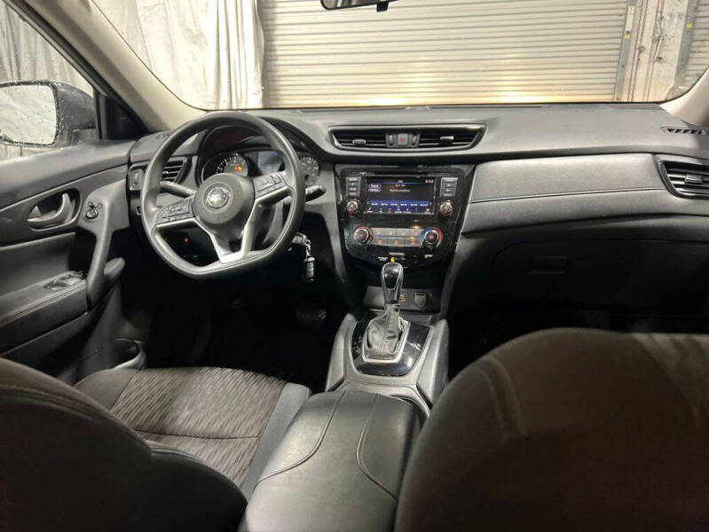 2020 Nissan Rogue S