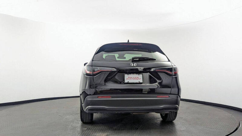 2025 Honda HR-V LX