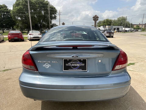 2007 Ford Taurus SEL