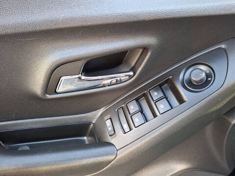 2022 Chevrolet Trax LS