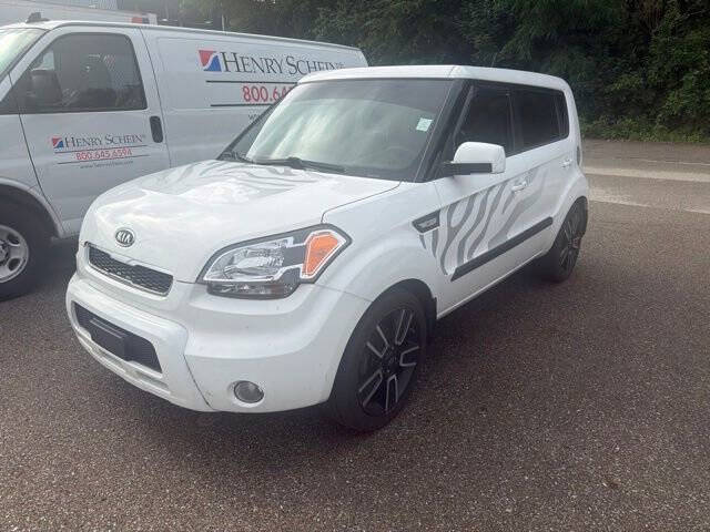 2011 Kia Soul +