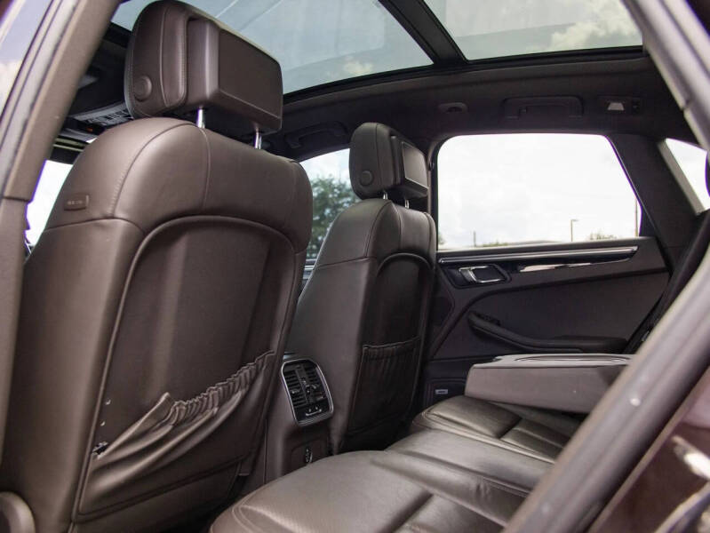 2017 Porsche Macan S