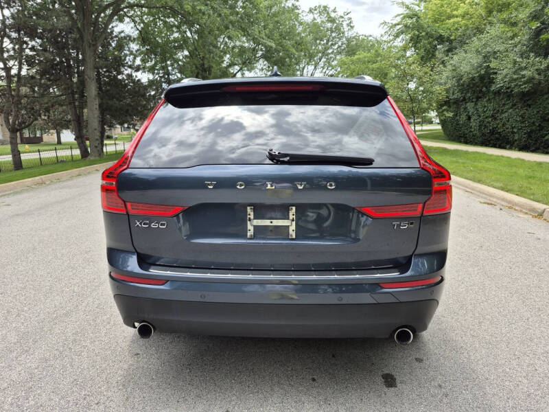 2021 Volvo XC60 T5 Momentum