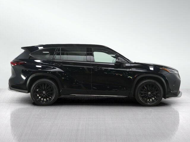 2025 Toyota Highlander XSE