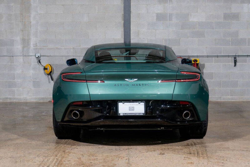 2024 Aston Martin DB12 V8