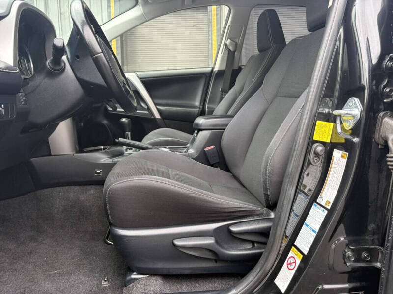 2016 Toyota RAV4 Hybrid XLE