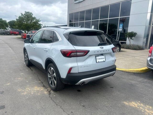2025 Ford Escape Platinum