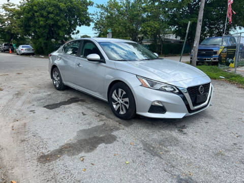 2019 Nissan Altima for sale at Eden Cars Inc in Hollywood FL