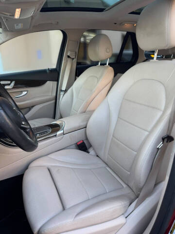 2021 Mercedes-Benz GLC GLC 300