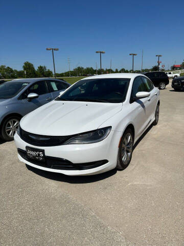 2015 Chrysler 200 for sale at Lanny's Auto in Winterset IA