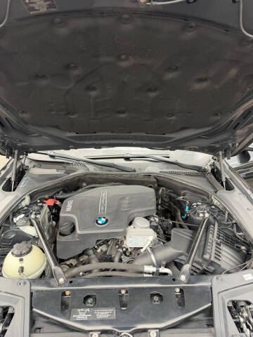 2012 BMW 5 Series 528i xDrive