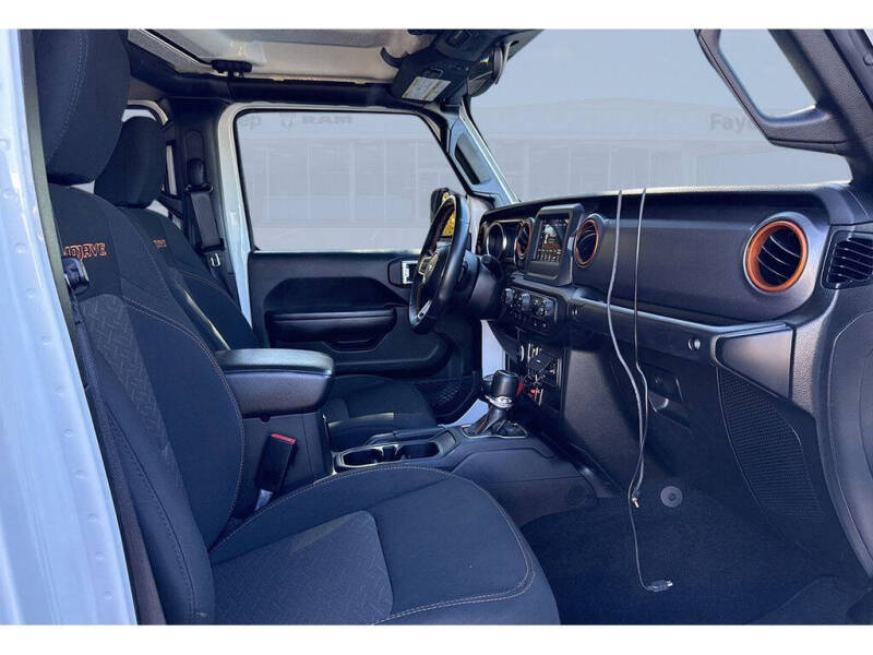 2021 Jeep Gladiator Mojave