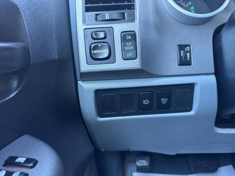 2010 Toyota Sequoia SR5