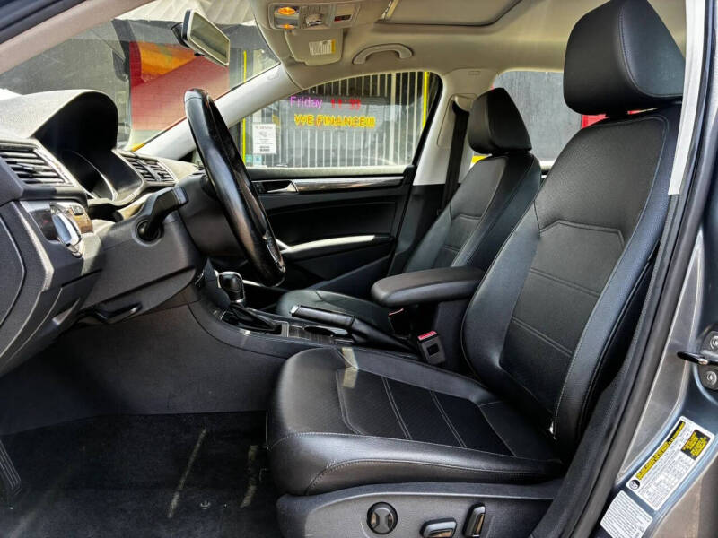 2017 Volkswagen Passat 1.8T SE
