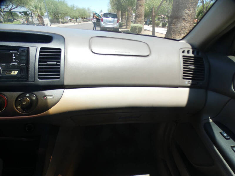 2005 Toyota Camry LE V6