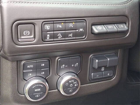 2023 GMC Yukon Denali Ultimate