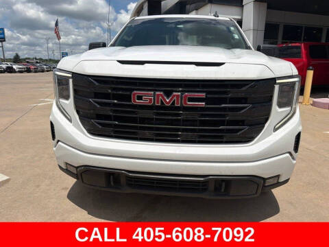 2024 GMC Sierra 1500 Elevation Standard
