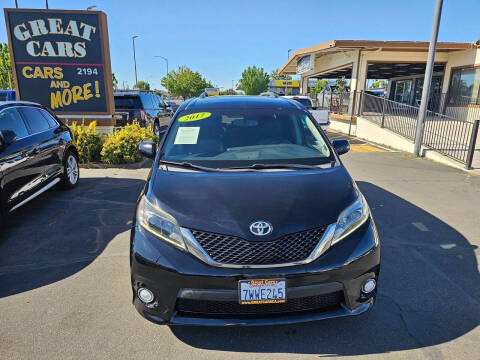 2017 Toyota Sienna SE Premium 8-Passenger