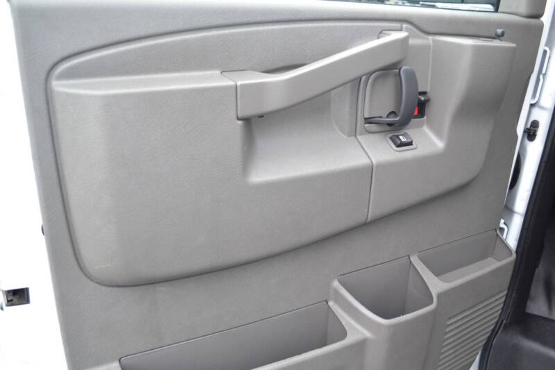 2024 GMC Savana 2500