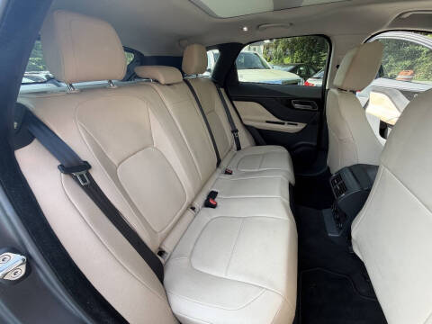 2018 Jaguar F-PACE 25t Premium