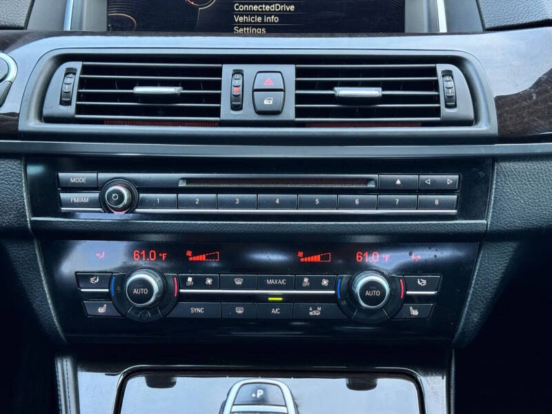 2016 BMW 5 Series 528i