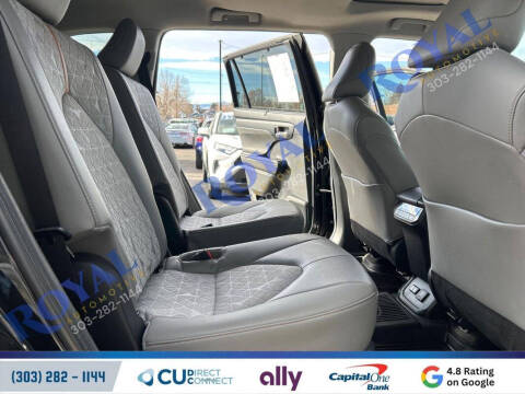 2023 Toyota Highlander Hybrid Bronze Edition