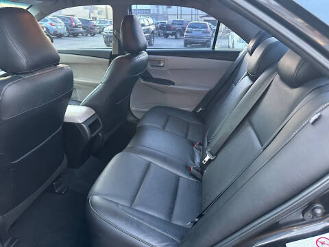 2016 Toyota Camry SE