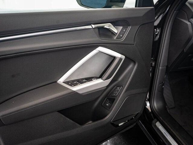 2025 Audi Q3 quattro S line Prem Plus 45 TFSI