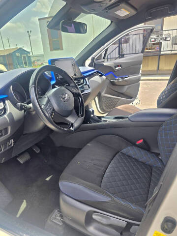 2020 Toyota C-HR XLE