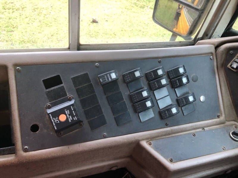 2001 International 3000IC