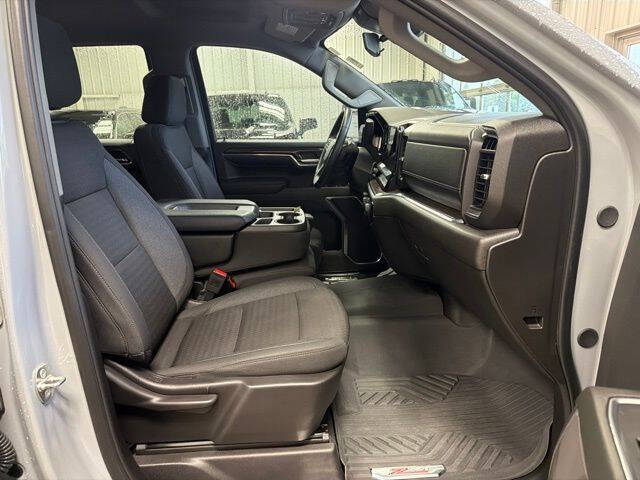2024 Chevrolet Silverado 1500 RST - Photo 25