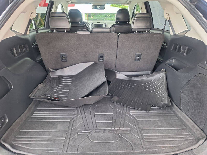 2017 Ford Edge Titanium