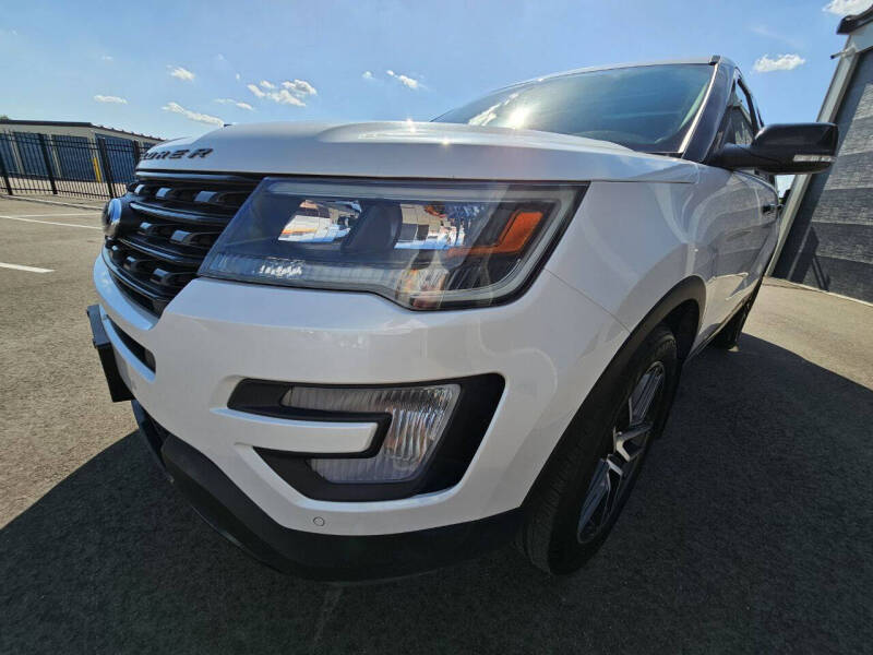 2017 Ford Explorer Sport