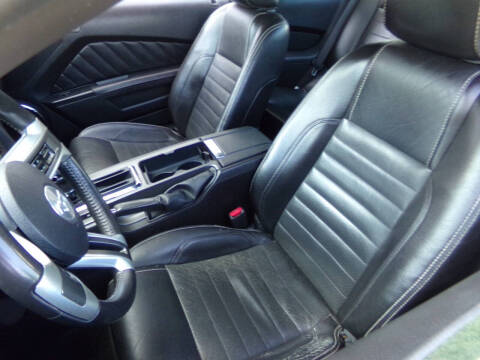 2010 Ford Mustang V6 Premium