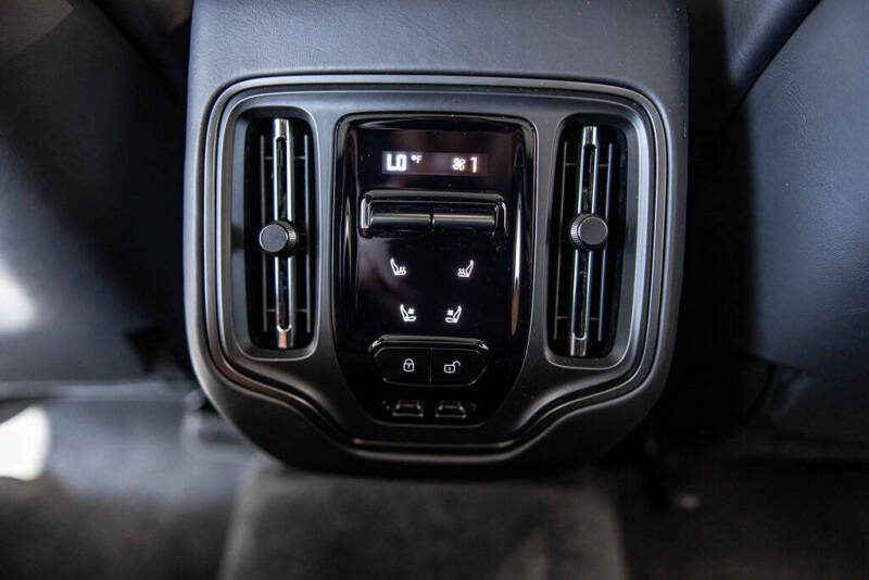 2026 Aston Martin DBX 707