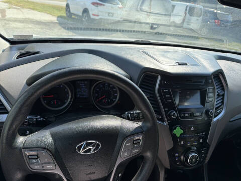 2016 Hyundai Santa Fe SE