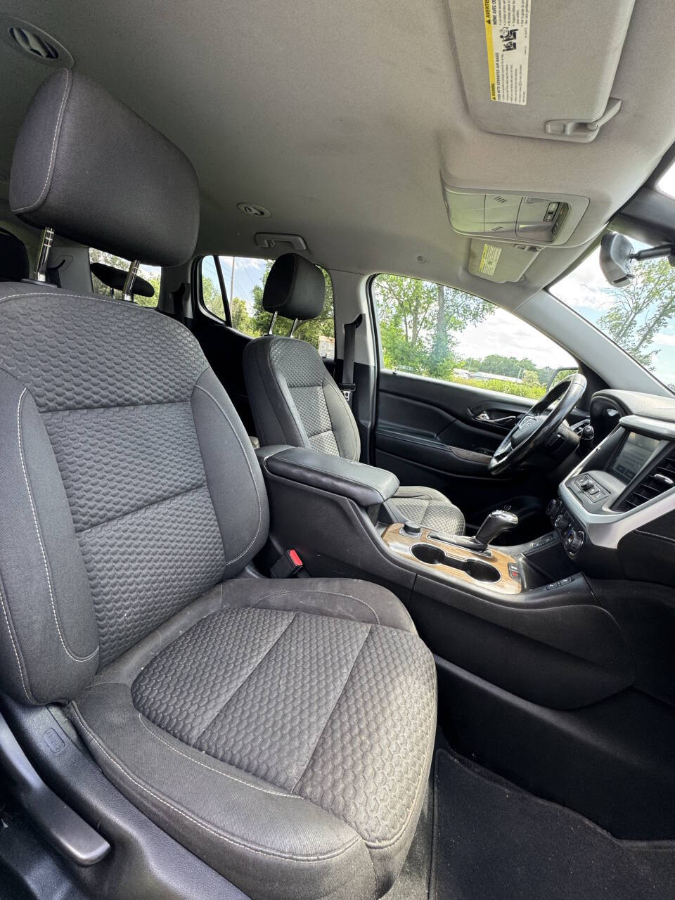 White 2017 GMC Acadia SLE-2 SLE-2 4dr SUV 2