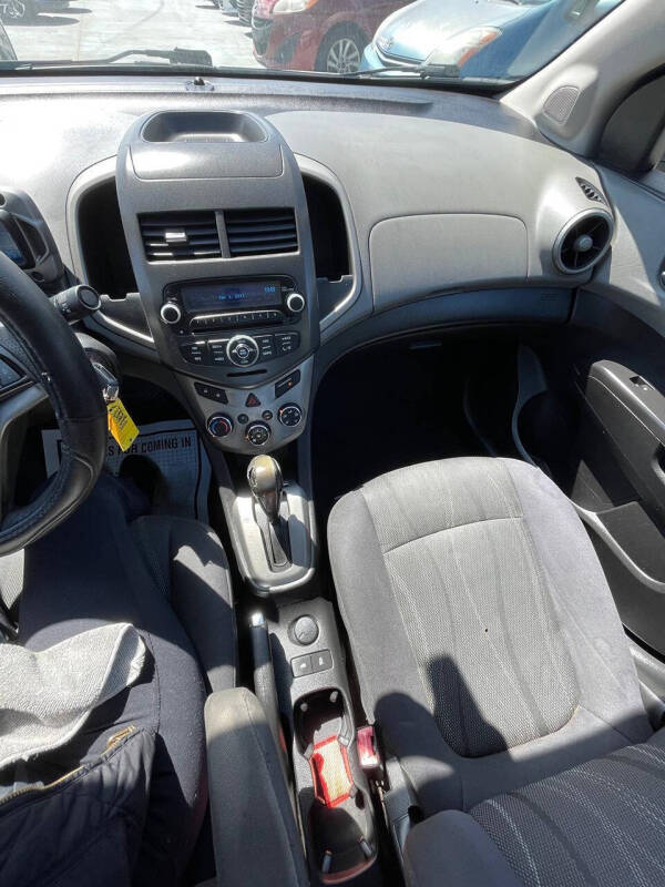 2014 Chevrolet Sonic LT Auto