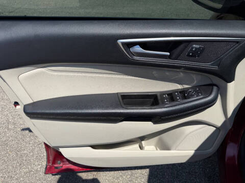 2017 Ford Edge Titanium